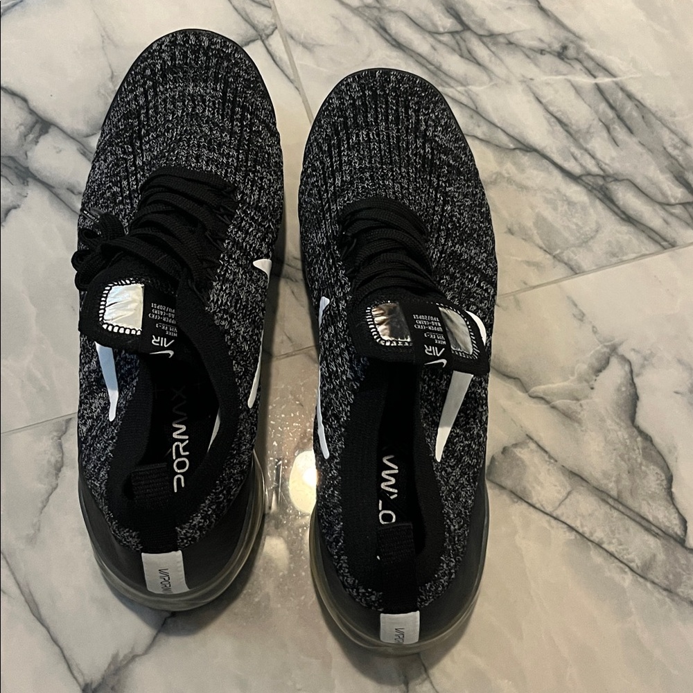 Nike Men's Black and White Nike Vapor max size 11 no box - Picture 6 of 9
